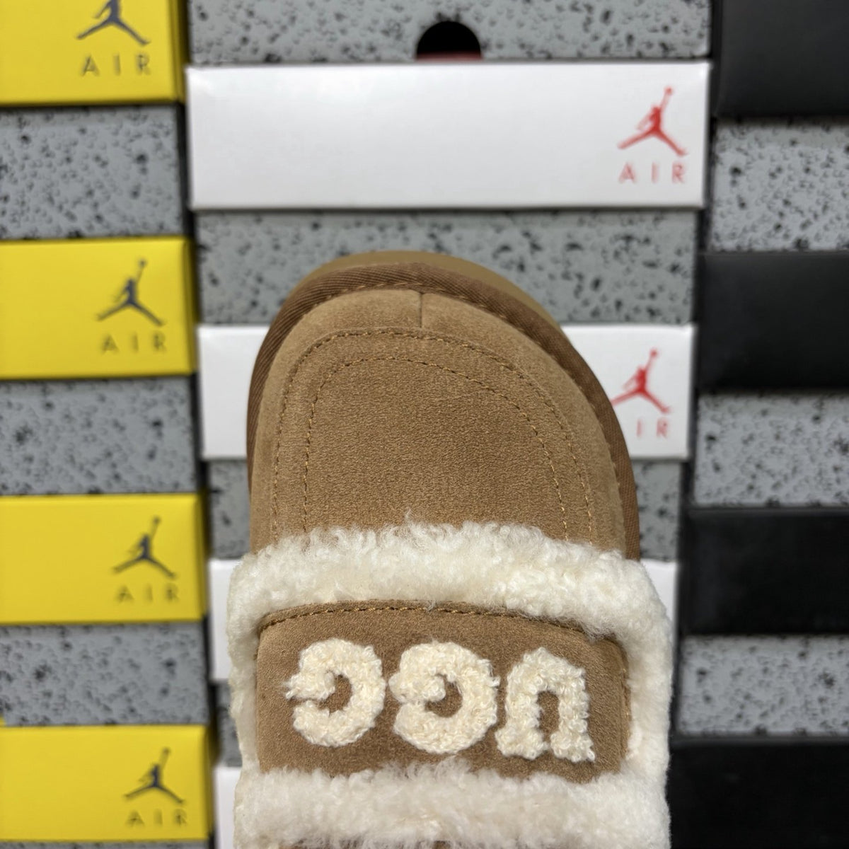 UGG Tasman Square 'Chestnut' — vue 3