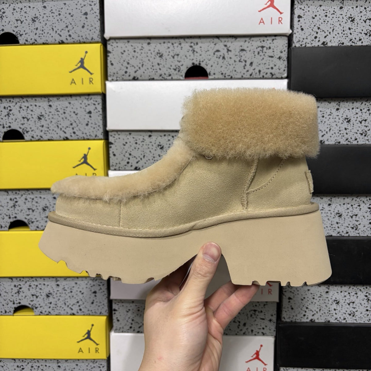 UGG Esme 'Sand' — vue 2
