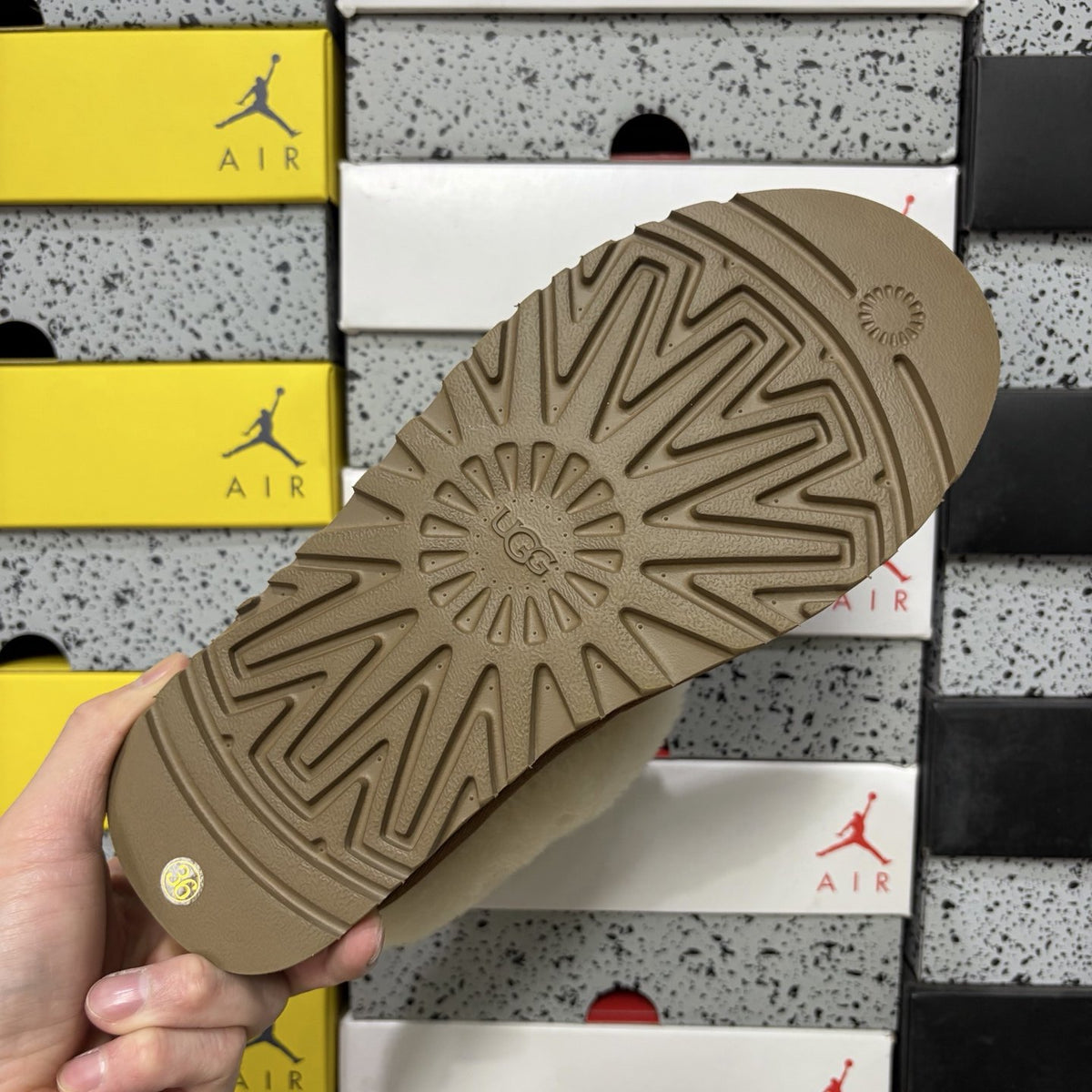 UGG Tazzle 'Chestnut' — vue 3