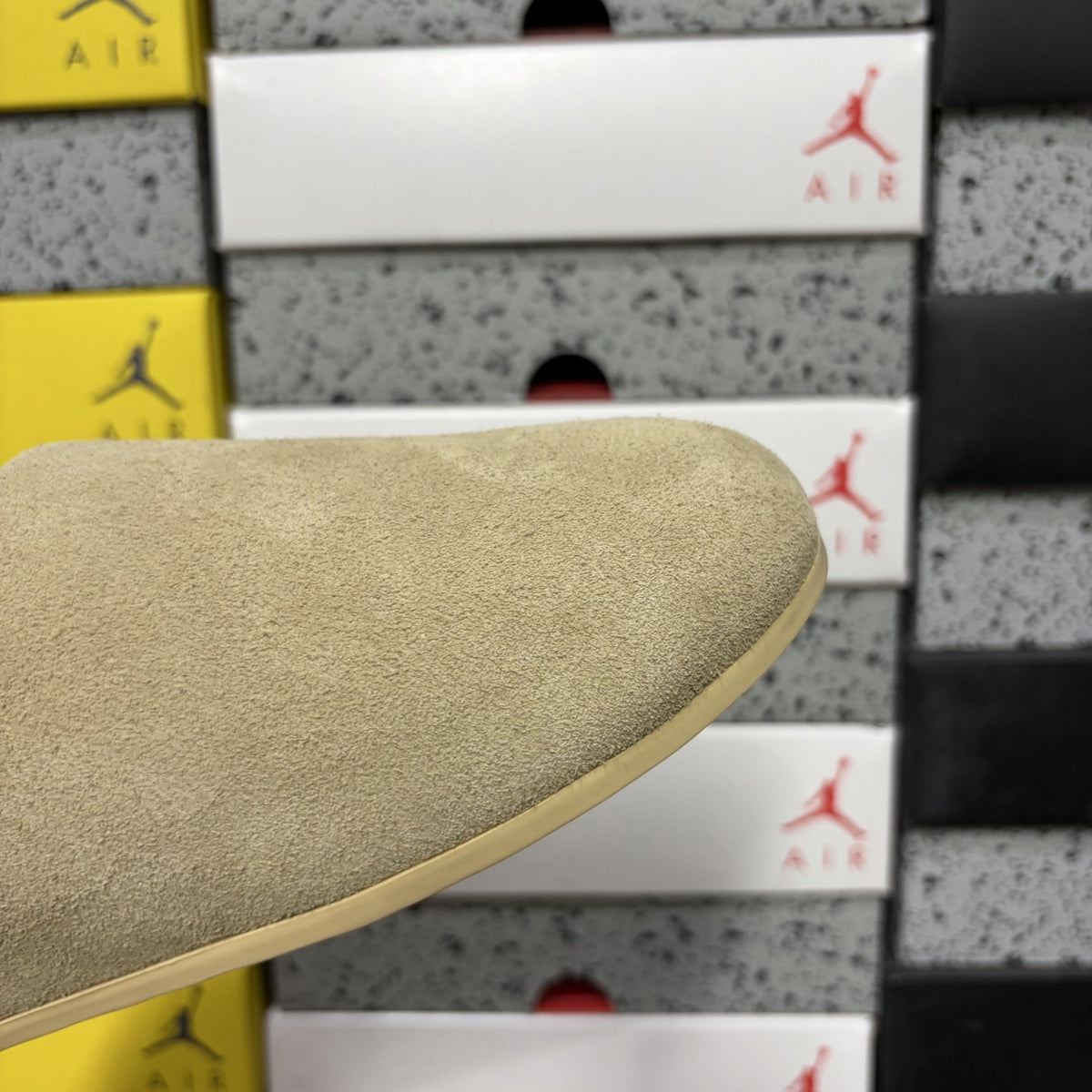 UGG Classic Slip-On 'Sand' — vue 8