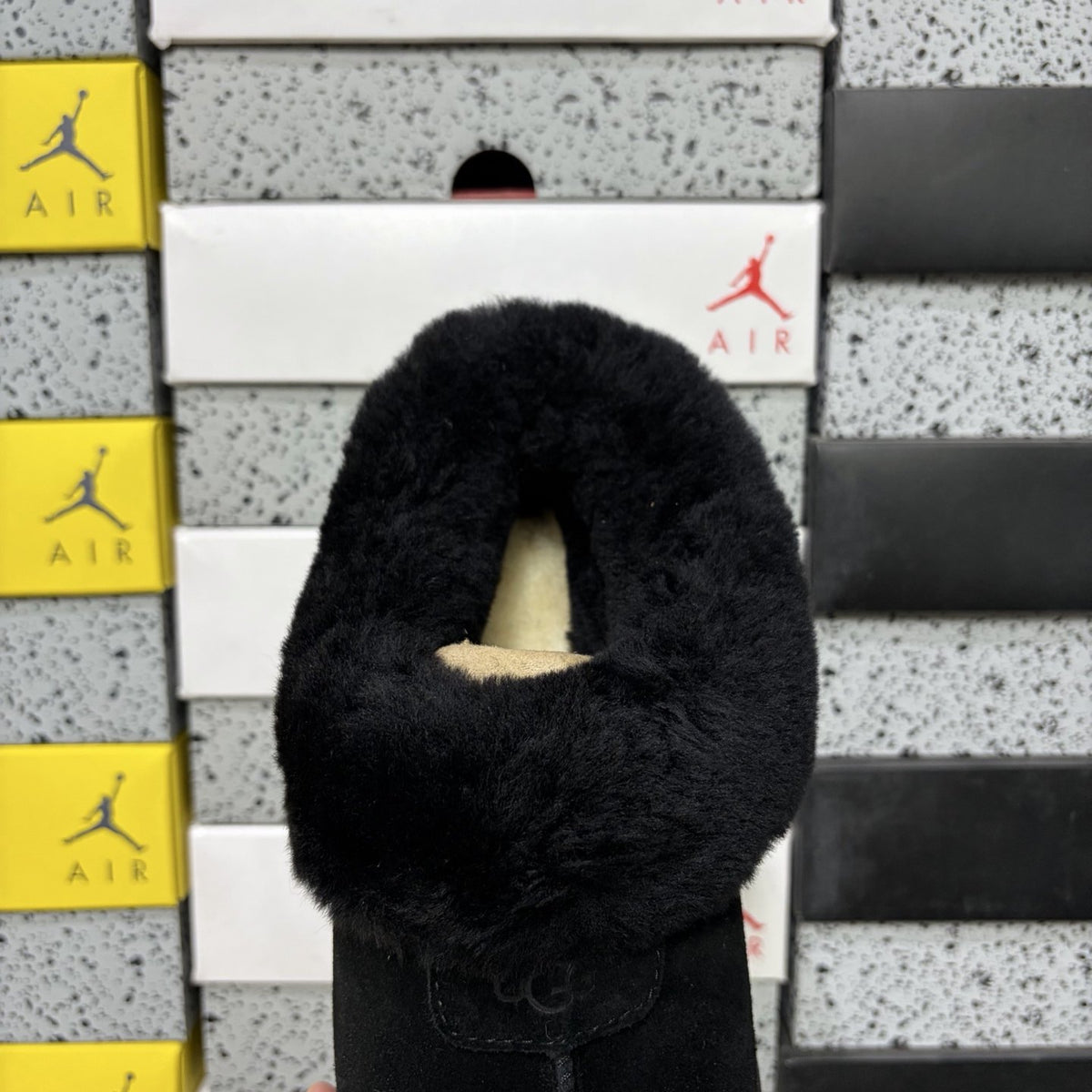 UGG Tazz Lite 'Black' — vue 5