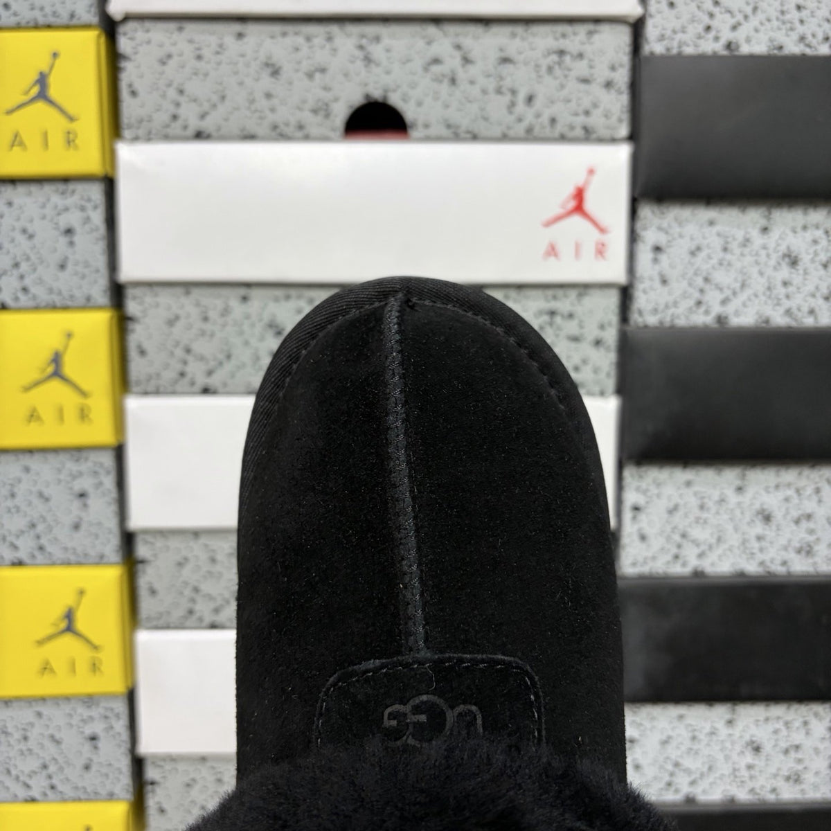 UGG Tazz Lite 'Black' — vue 8