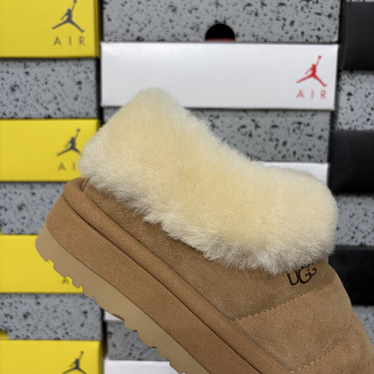 UGG Classic Ultra Mini Platform Fur 'Chestnut' — vue 6