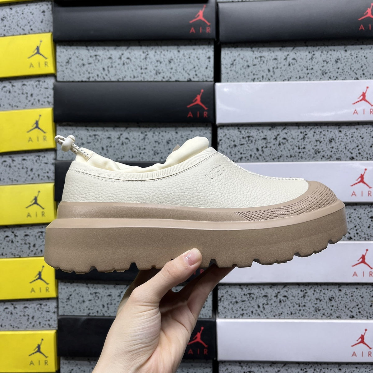 UGG Tasman Leather 'White Leather' — vue 9
