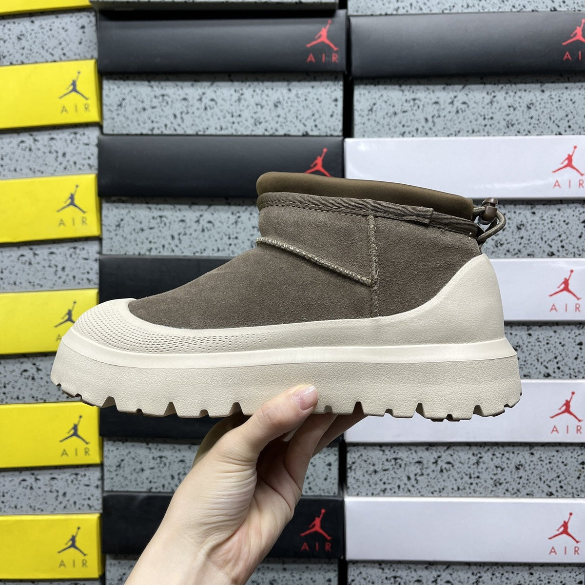 UGG Classic Mini Weather Hybrid 'Green' — vue 2