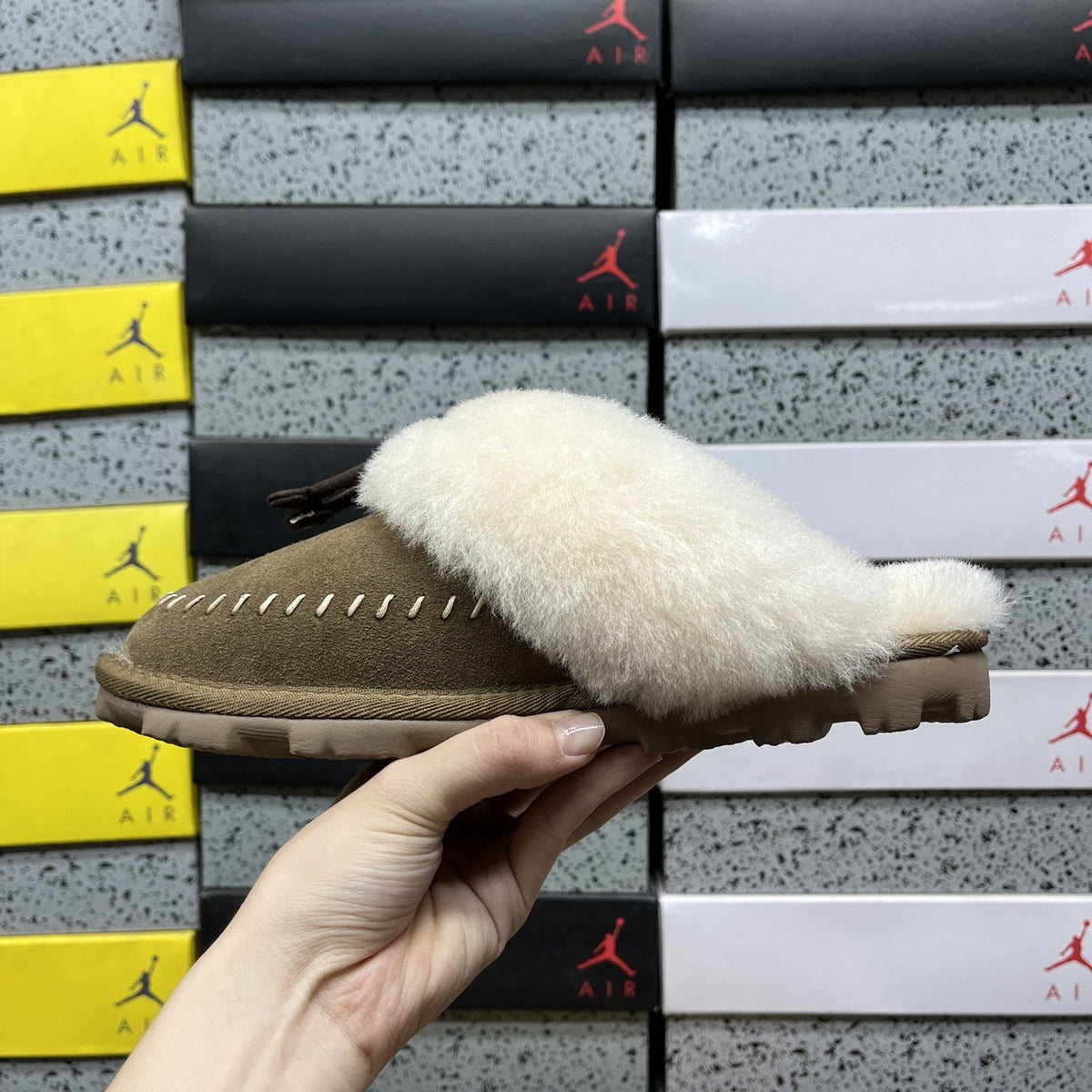 UGG Coquette Slipper 'Light Copper' — vue 2