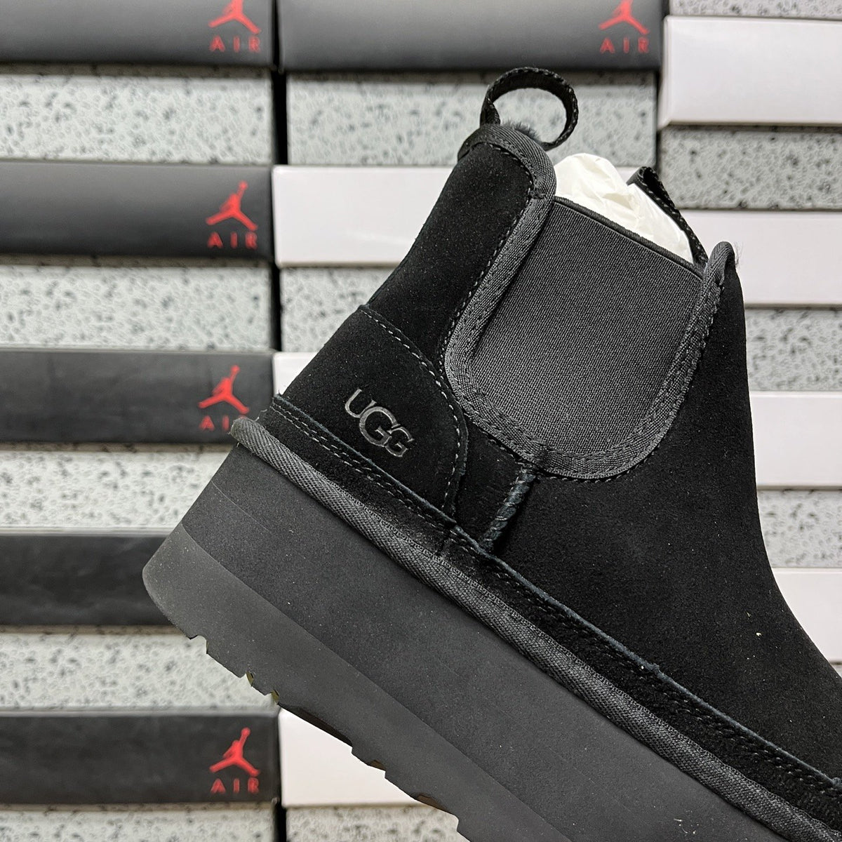 UGG Chelsea Platform 'Black' — vue 6