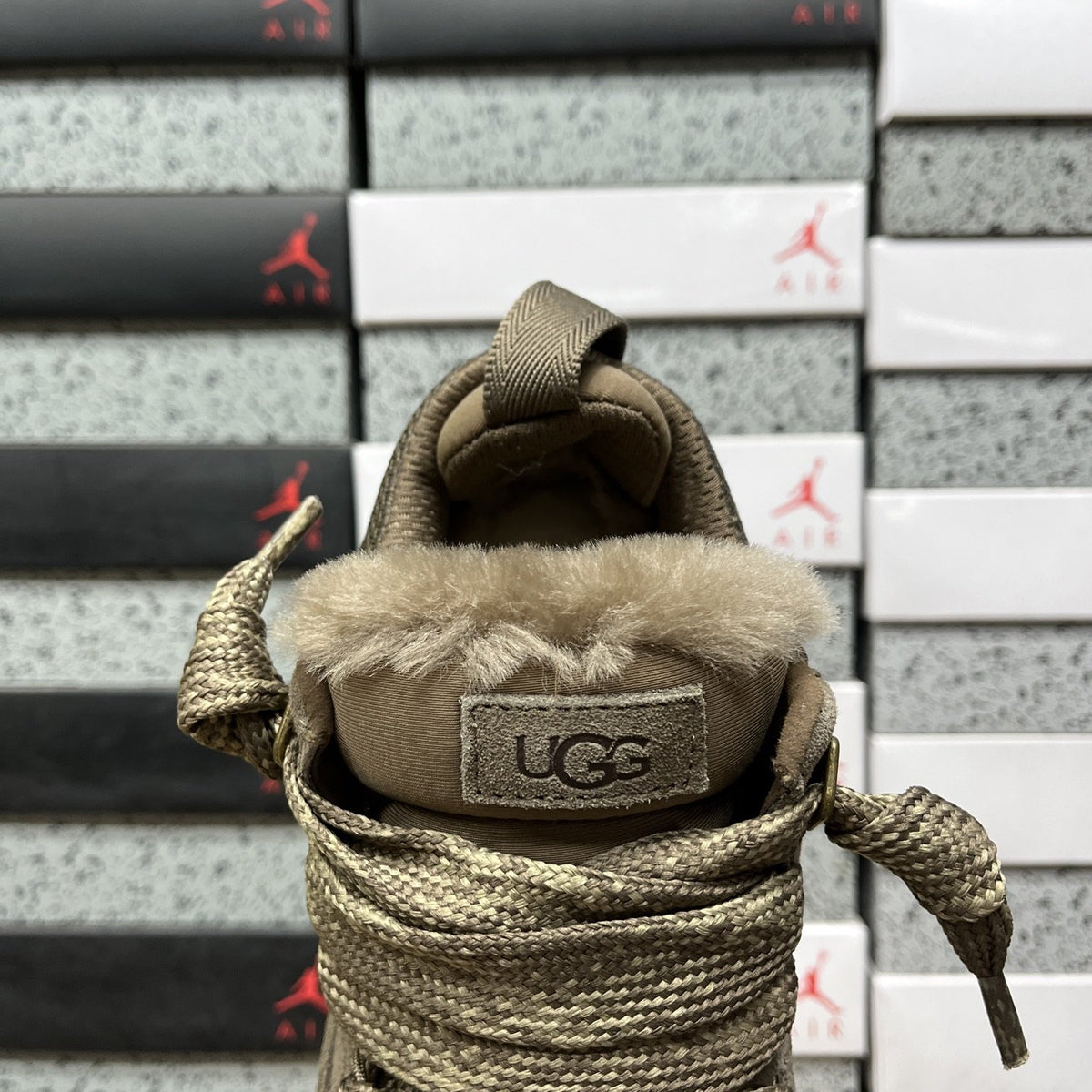UGG Lowmel 'Smoked Brown' — vue 5