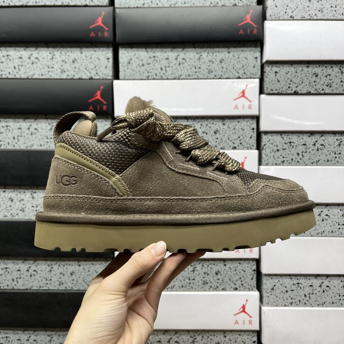 UGG Lowmel 'Smoked Brown' — vue 9