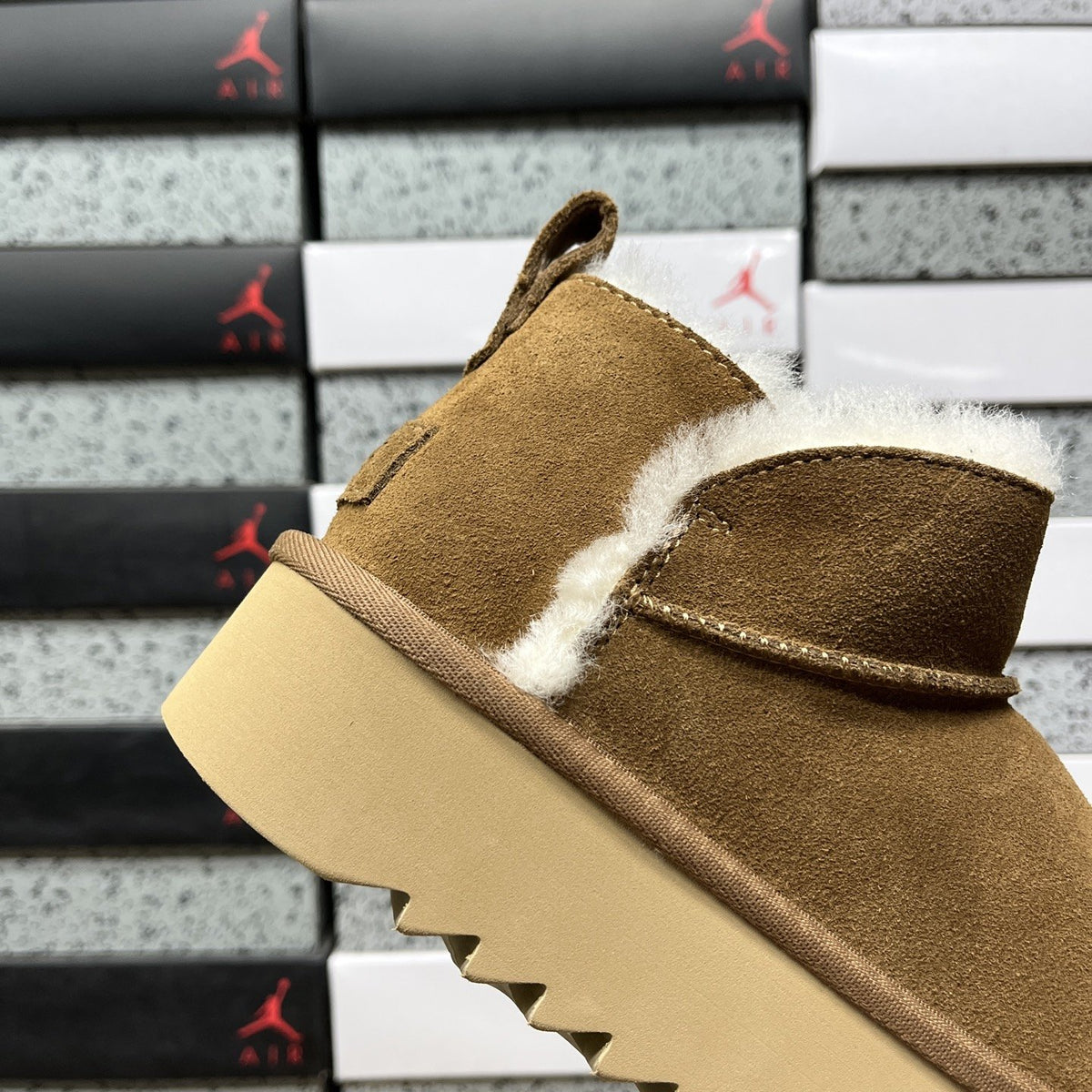 UGG Classic Ultra Mini Platform Low 'Chestnut' — vue 6