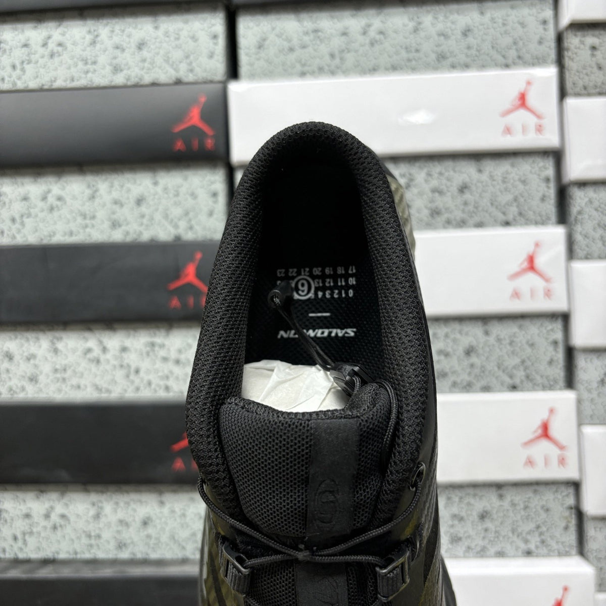 Sneakers XT-4 'Triple Black' — vue 5