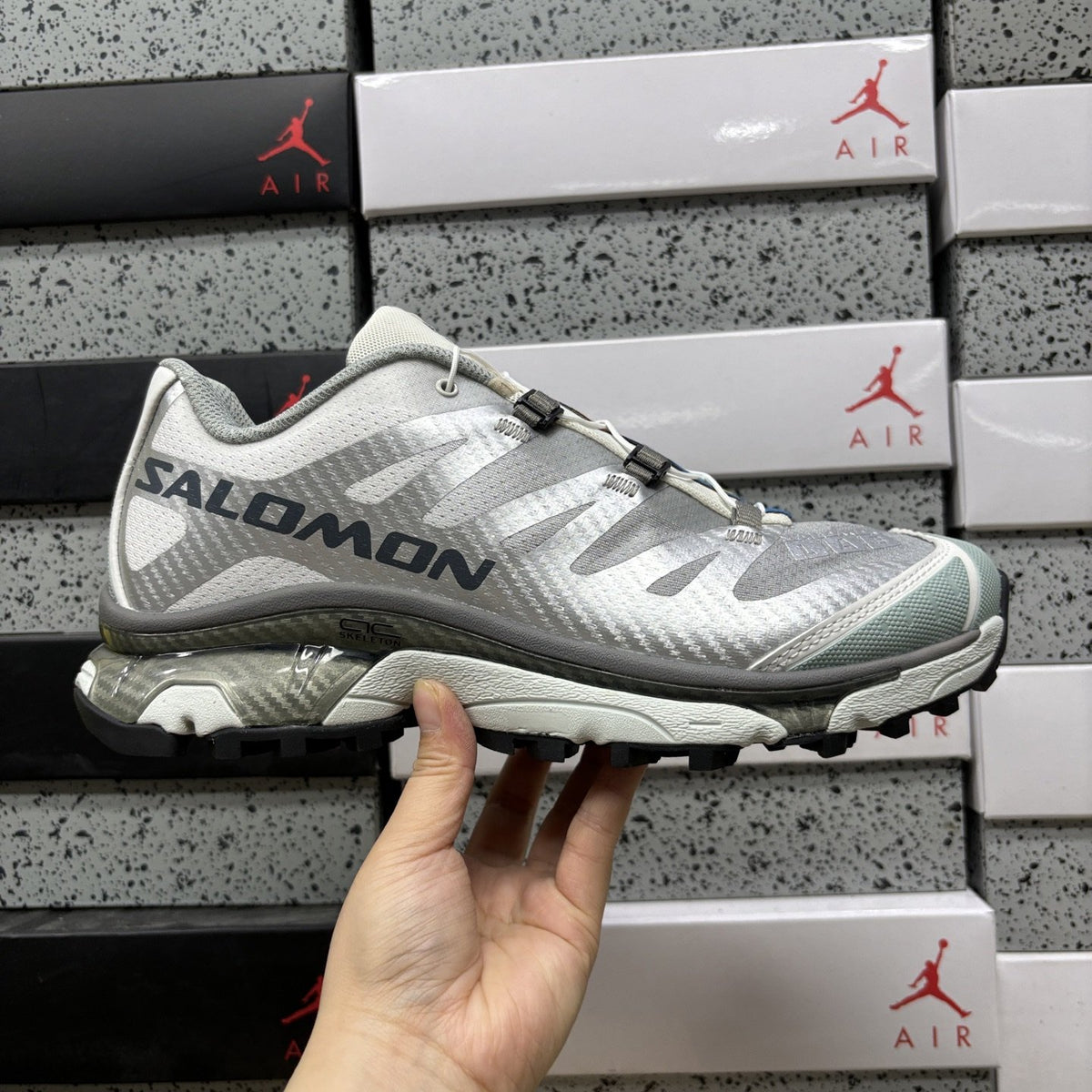 Sneakers XT-4 'Silver Metallic' — vue 9