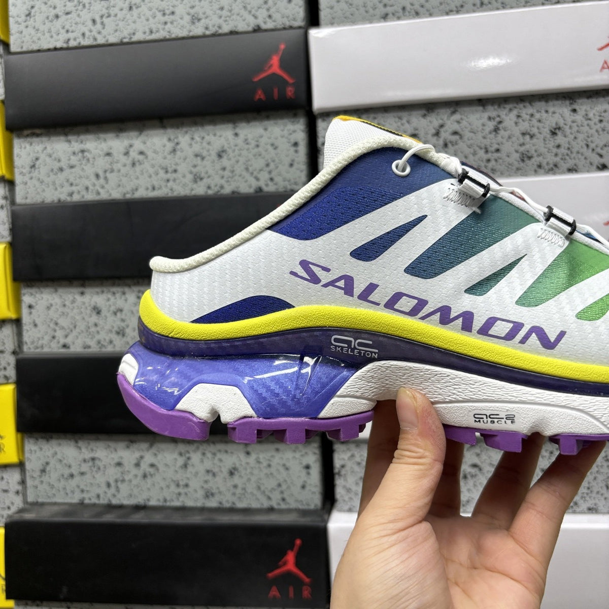 Sneakers XT-4 'White Blue Purple' — vue 3