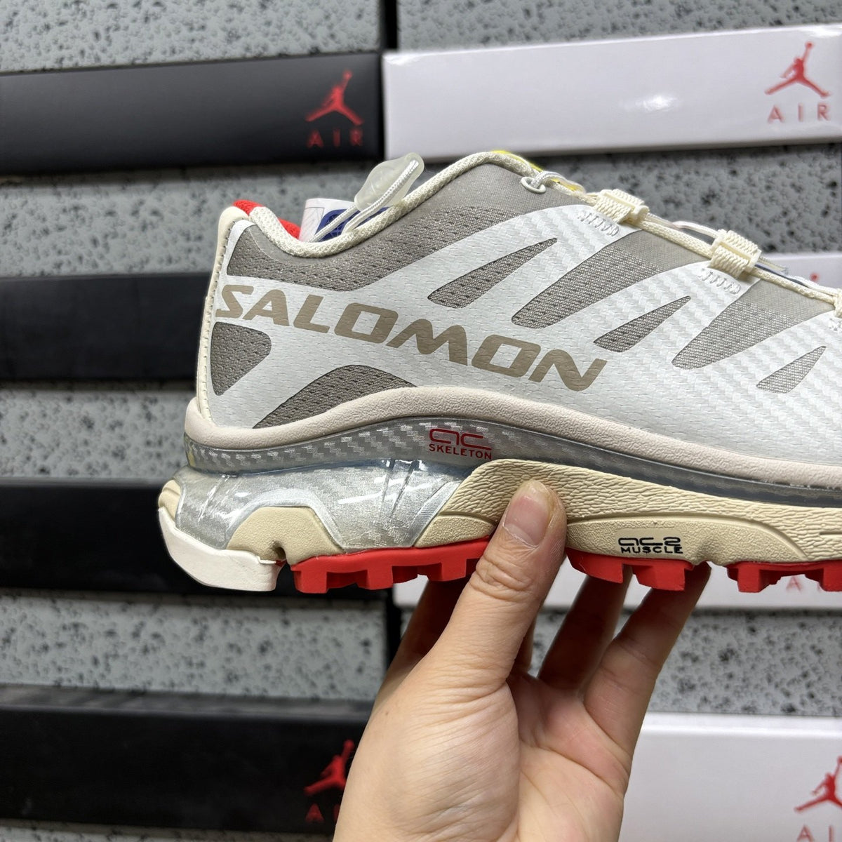 Sneakers XT-4 'White Silver Red' — vue 3