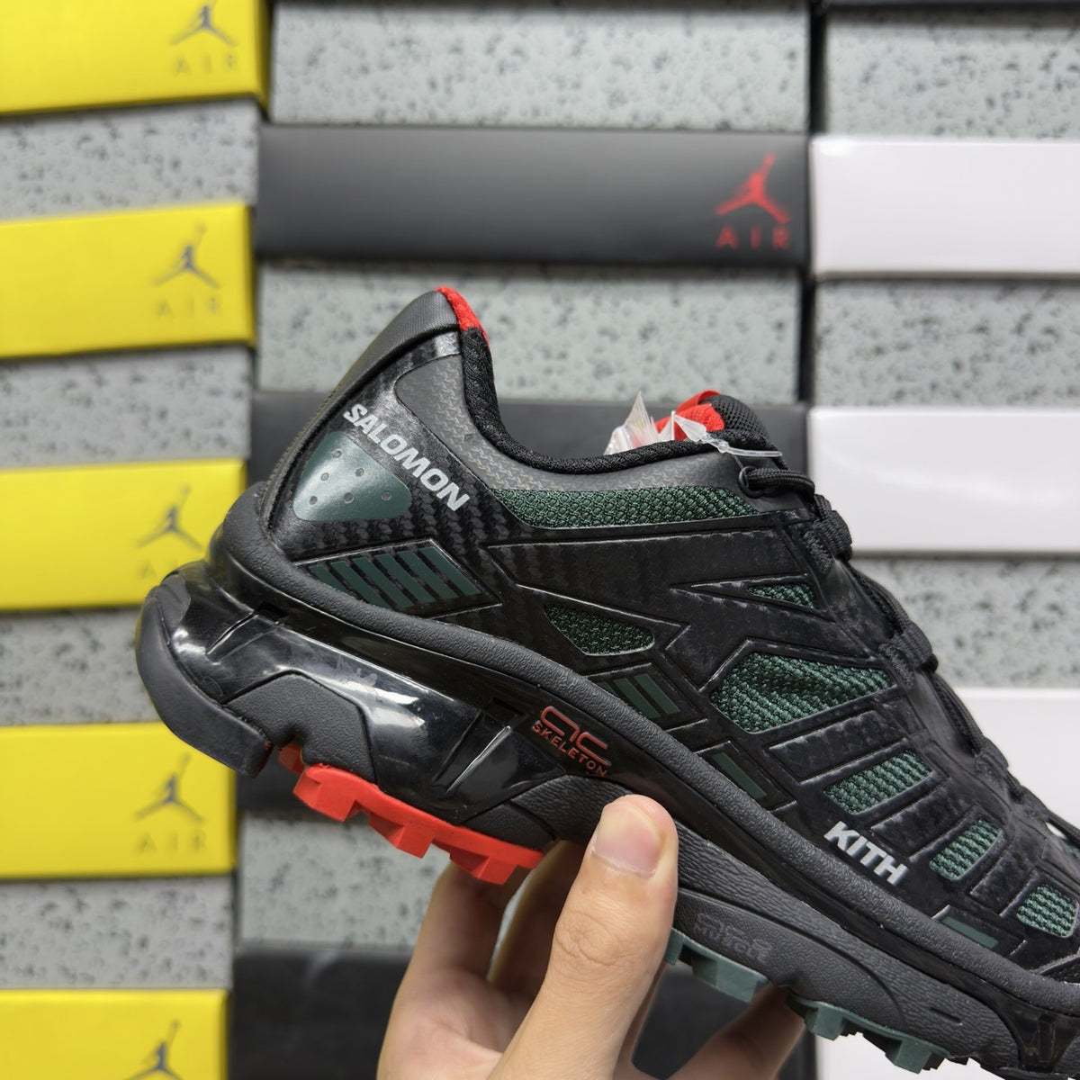 Sneakers XT-4 'Black Red' — vue 8