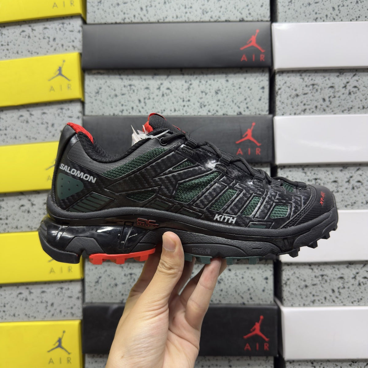 Sneakers XT-4 'Black Red' — vue 9