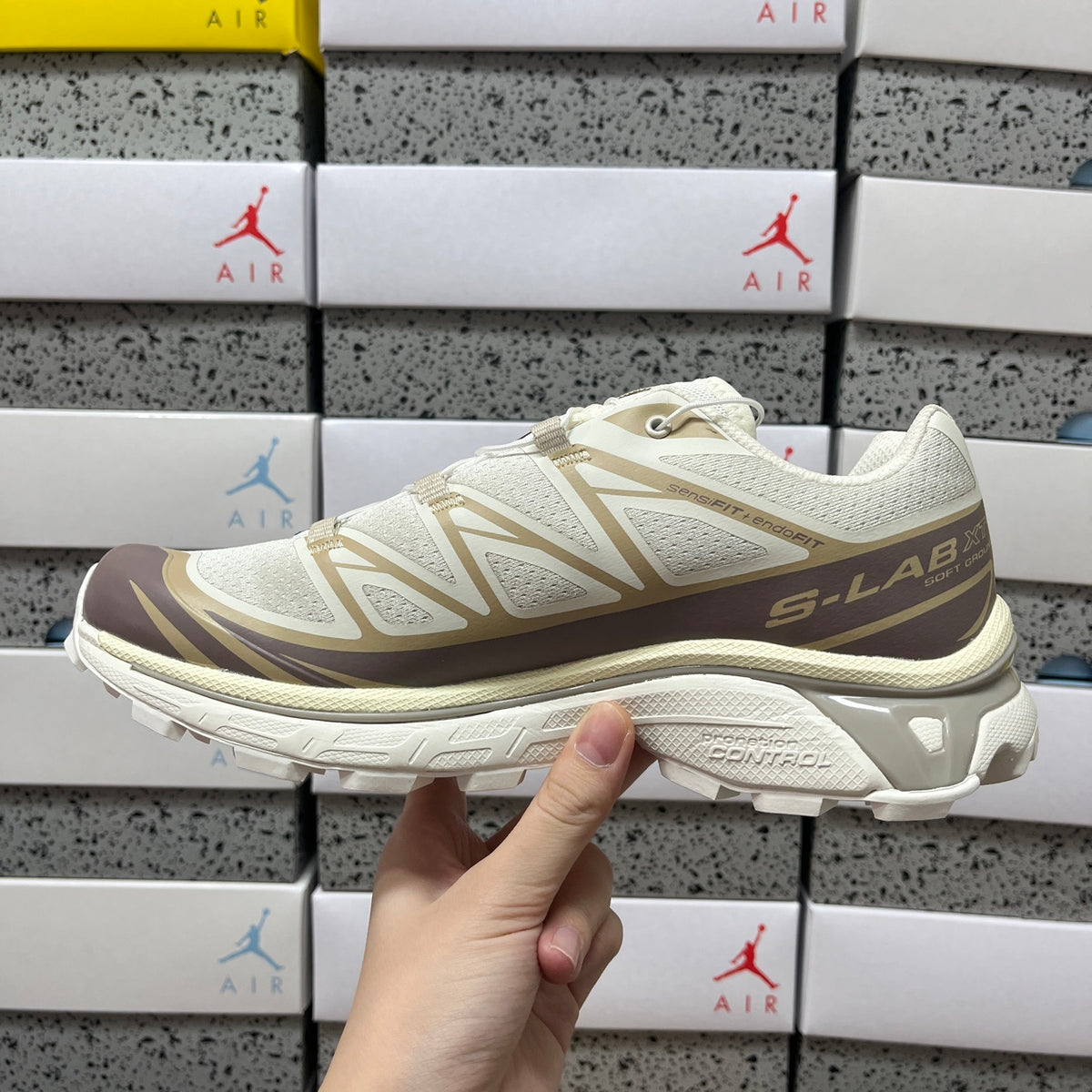 Sneakers XT-6 'Crème Taupe'
