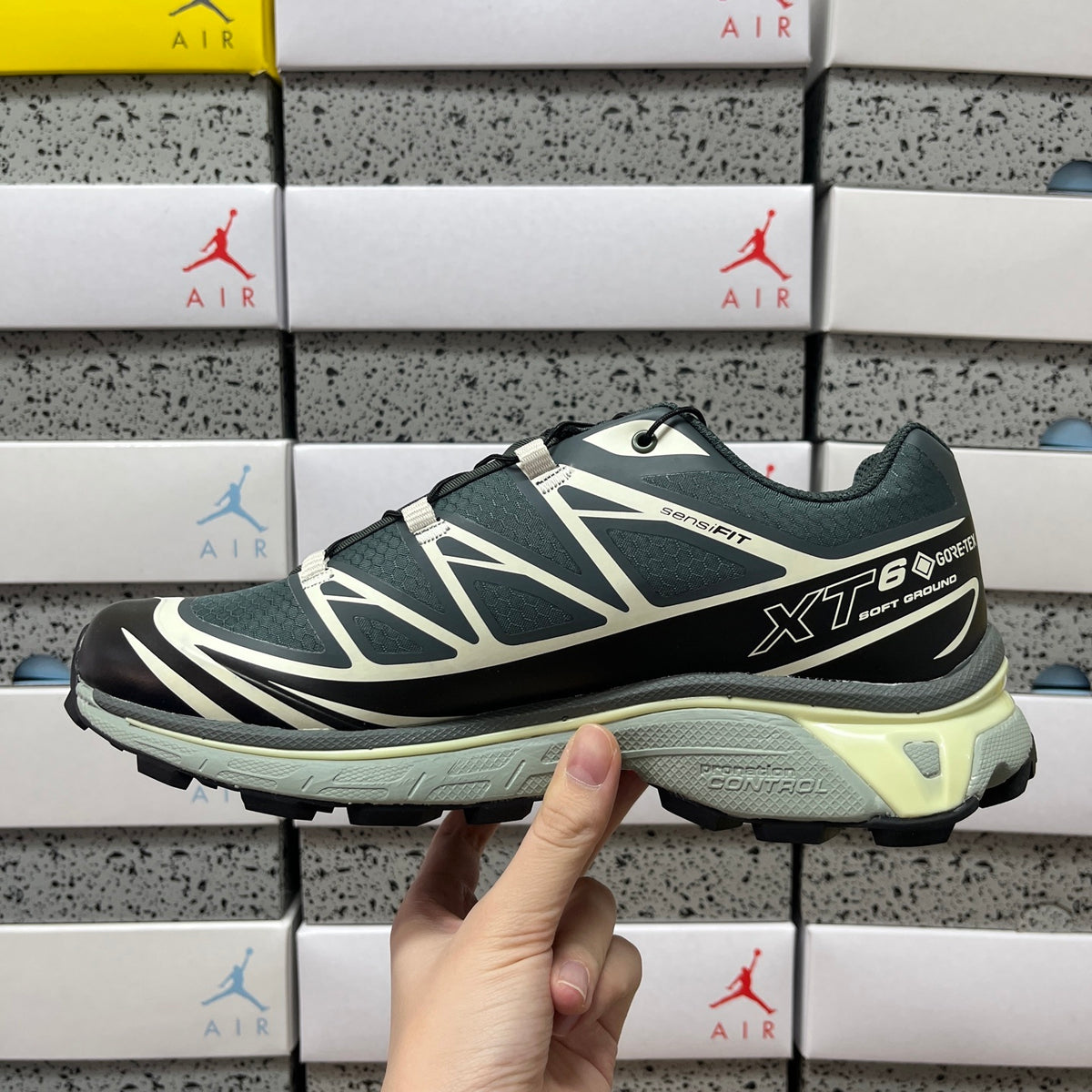 Sneakers MM6 x XT-6 'Vert Sapin Blanc'