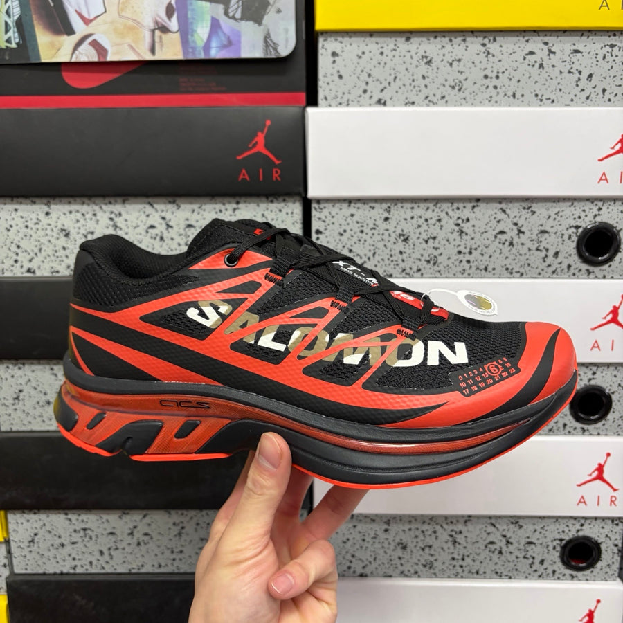 Sneakers MM6 x XT-6 'Noir Rouge Orange'