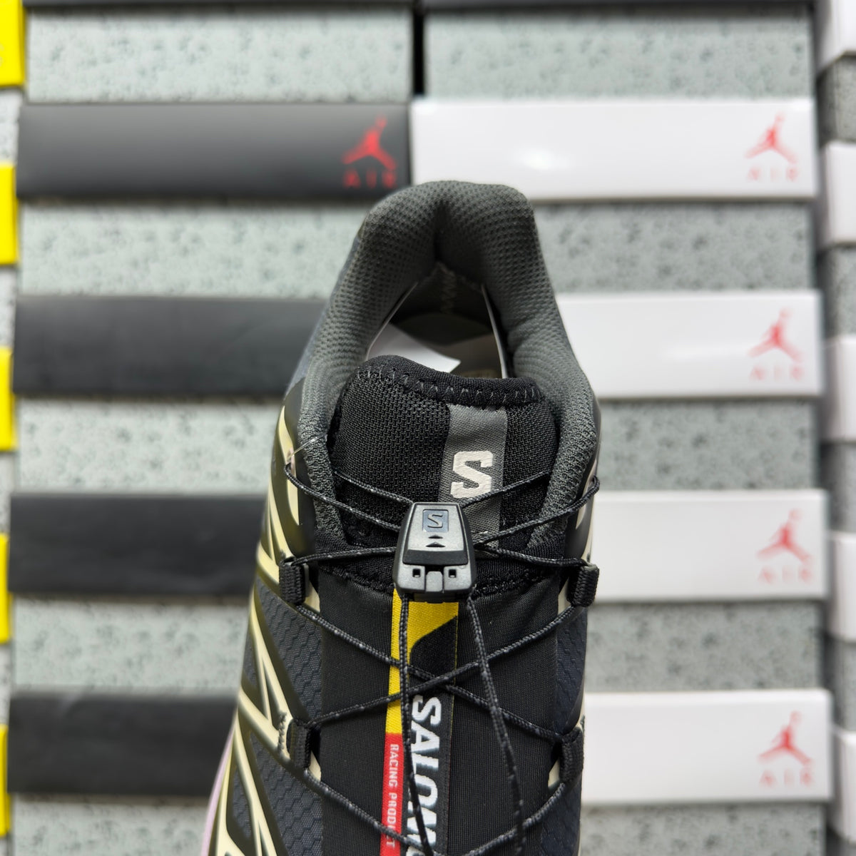 Sneakers XT-6 'Noir Beige'