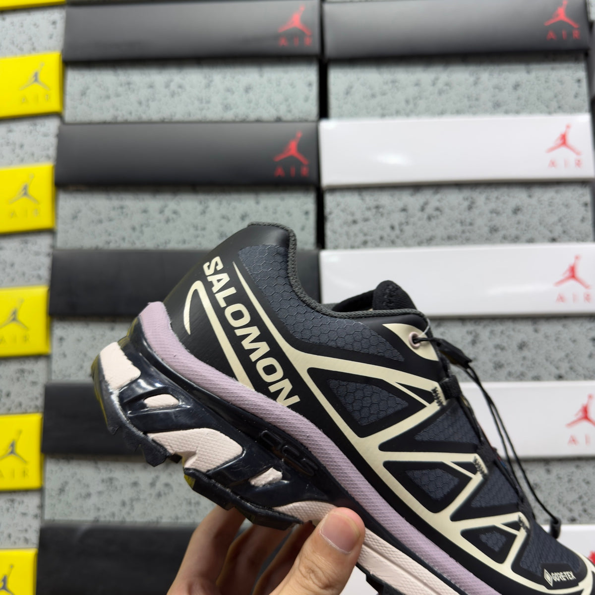 Sneakers XT-6 'Noir Beige'